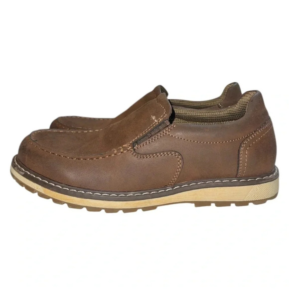 Madison Avenue Kids’ Brown Slip-On Loafers | Size 13.5M - Picture 2 of 6